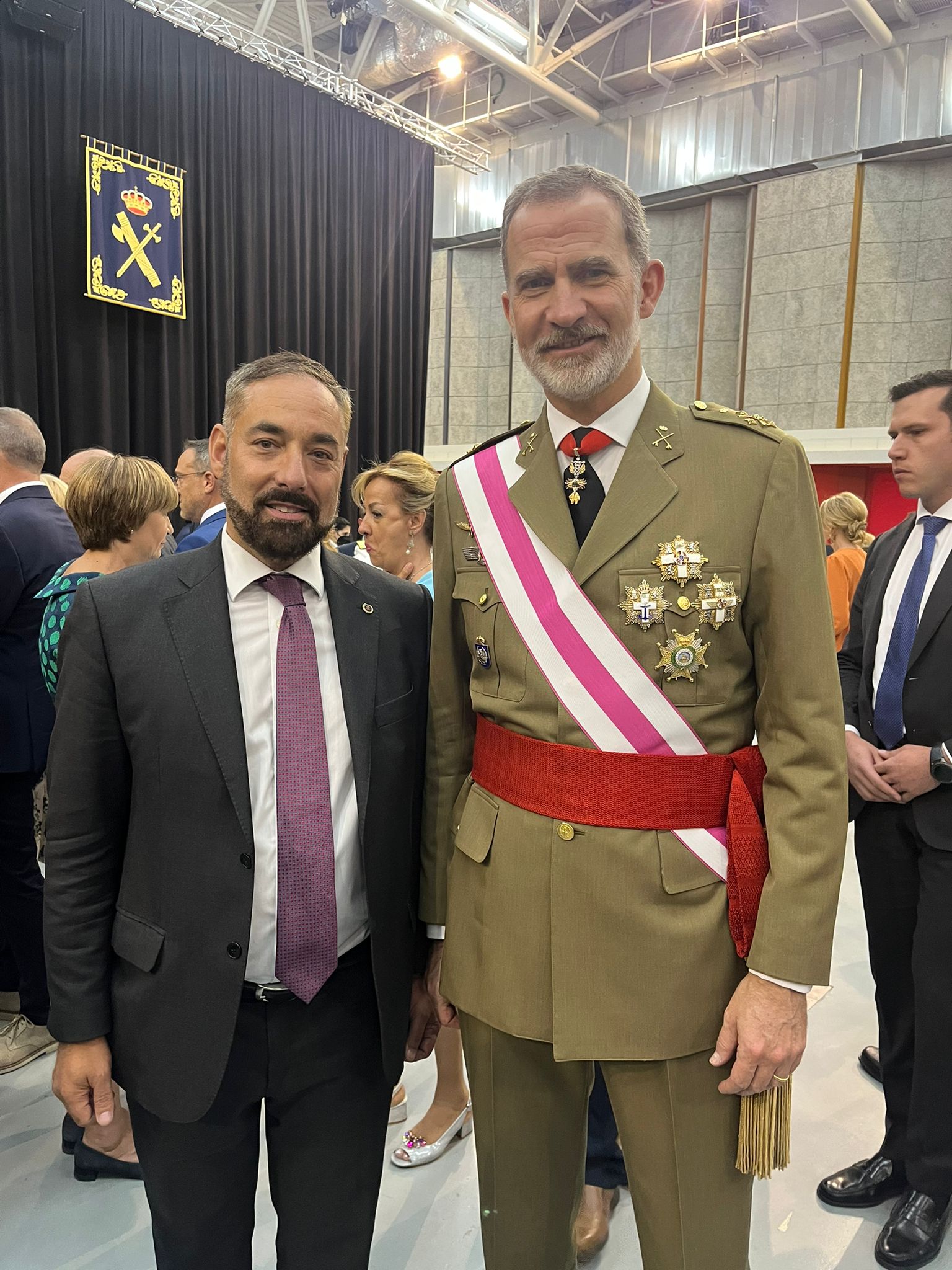 2022-05-28 Ignacio Rubio con su Majestad el Rey Felipe VI. Proyecto de drones para Terrassa
