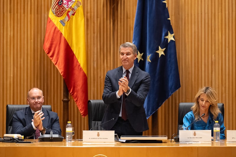 El PP en el Senado rechaza los juicios rápidos contra los okupas. Feijóo, presidente del PP