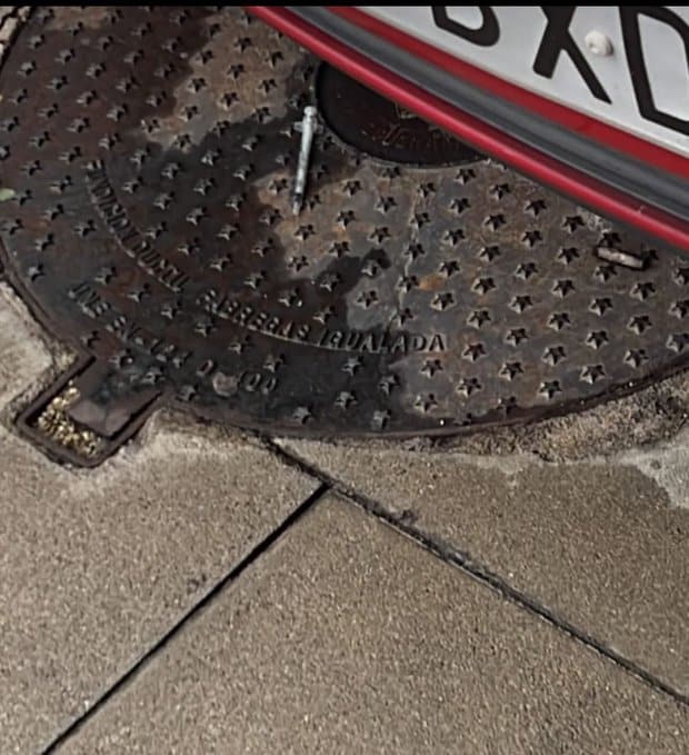 Jeringuillas de drogadictos en las calles de Terrassa. Foto de la jeringuilla.