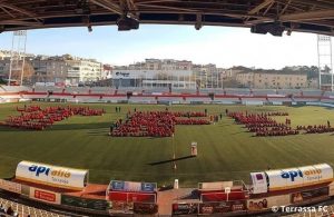 Los 1.000 niños del fútbol base del Terrassa FC en peligro