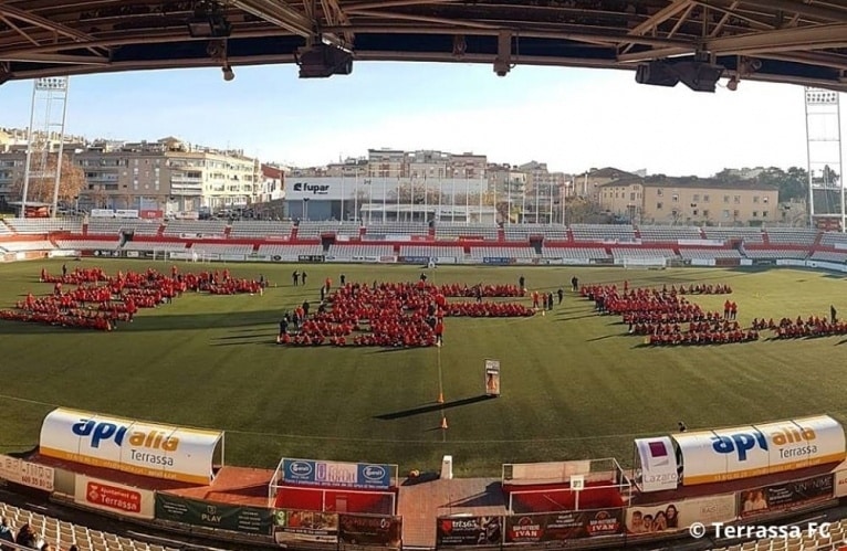 Los 1.000 niños del fútbol base del Terrassa FC en peligro. Imagen del fútbol base del Terrassa FC